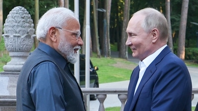 Sharing pictures of their informal meeting, Modi wrote on X (formerly known as Twitter): “I thank President Putin for receiving me this evening in Novo-Ogarevo. I look forward to tomorrow's negotiations, which will undoubtedly further strengthen the friendship between India and Russia.” (Twitter/@narendramodi )