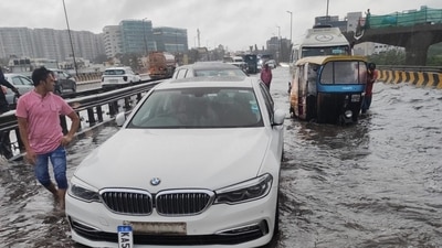 Bengaluru airport elevated corridor gets waterlogged after mild showers Bengaluru airport elevated corridor gets waterlogged after mild showers