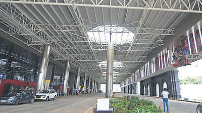 The state-of-the-art new building will be centrally air-conditioned with provision of additional five passenger boarding bridges taking the count of passenger boarding bridges to ten, this will provide convenience and hassle-free movement for passengers from terminal building to aircraft. (MAHENDRA KOLHE/HT PHOTO) The state-of-the-art new building will be centrally air-conditioned with provision of additional five passenger boarding bridges taking the count of passenger boarding bridges to ten, this will provide convenience and hassle-free movement for passengers from terminal building to aircraft. (MAHENDRA KOLHE/HT PHOTO)