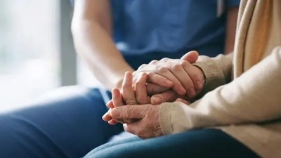 Chronic illnesses often make it difficult for people to move around on their own. This can be extremely challenging. (Unsplash) Chronic illnesses often make it difficult for people to move around on their own. This can be extremely challenging. (Unsplash)
