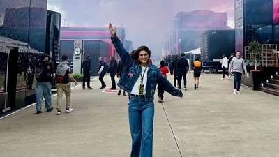 Kriti seemed to have a gala time at the event, happily posing for pictures. She was last seen in Crew. 