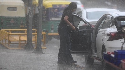 As per IMD, no rainfall was recorded at any weather station in the 24 hours till 8:30am on Tuesday, barring 0.5mm at Mayur Vihar. (Raj K Rak/HT Photo) As per IMD, no rainfall was recorded at any weather station in the 24 hours till 8:30am on Tuesday, barring 0.5mm at Mayur Vihar. (Raj K Rak/HT Photo)