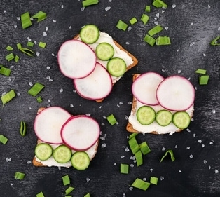 Radish and cucumbers are a good swap for cabbage or lettuce in kimchi (Freepik) Radish and cucumbers are a good swap for cabbage or lettuce in kimchi (Freepik)