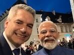 Austria Chancellor Karl Nehammer clicks a self with Prime Minister Narendra Modi.(@karlnehammer) Austria Chancellor Karl Nehammer clicks a self with Prime Minister Narendra Modi.(@karlnehammer)