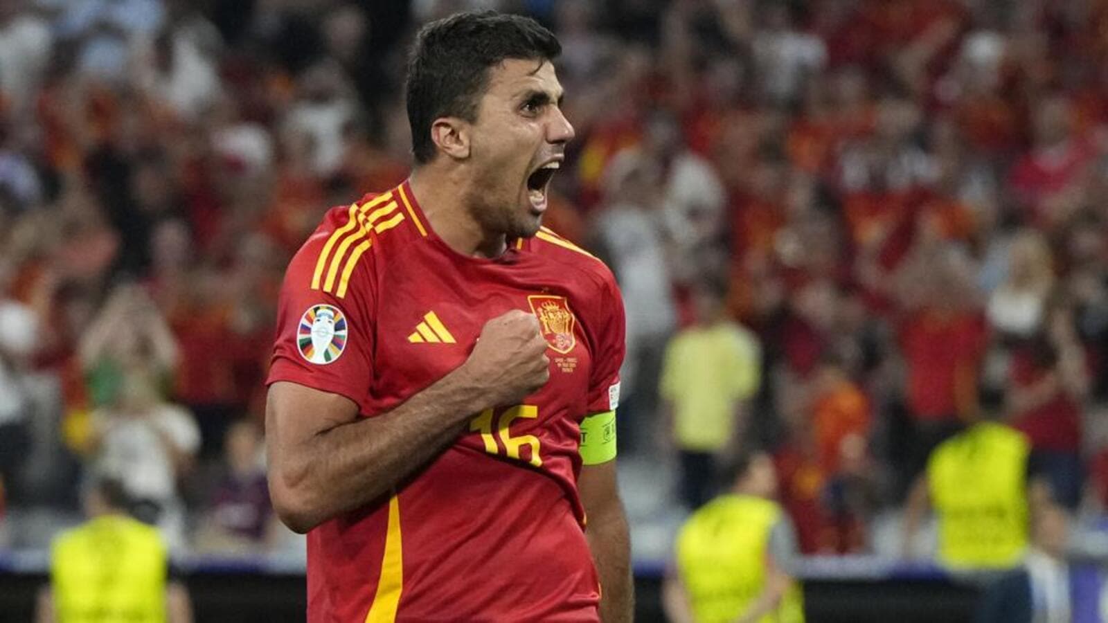 Euro 2024: Rodri the pilot who is giving Spain wings