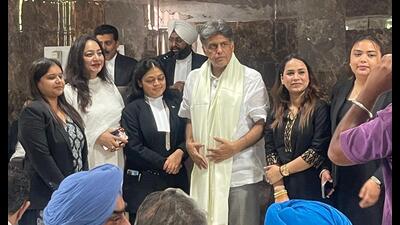 Chandigarh MP Manish Tewari interacting with advocates at district court complex in Sector-43 on Wednesday. (HT Photo) Chandigarh MP Manish Tewari interacting with advocates at district court complex in Sector-43 on Wednesday. (HT Photo)