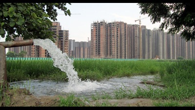 Notably, Noida’s groundwater level dropped by 9.9 metres in the post-monsoon months and 8.5 metres in the pre-monsoon months between 2017-2023, owing to limited rainfall and water recharge, according to the district groundwater department. (HT Archive)