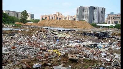 The Municipal Corporation of Gurugram (MCG) has said that hotels, restaurants, corporate offices, hospitals, schools, colleges, and residential colonies’ RWAs or managers within the municipal limits are all classified as Bulk Waste Generators. (Parveen Kumar/HT PHOTO)