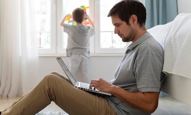 Men's age affects fertility: 12 lifestyle, exercise, diet and nutrition tips for managing male infertility (Image by Freepik) Men's age affects fertility: 12 lifestyle, exercise, diet and nutrition tips for managing male infertility (Image by Freepik)