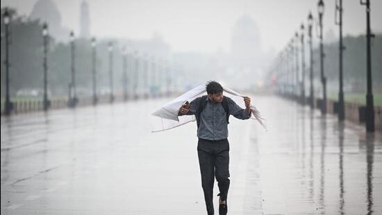 With Wednesday’s spell, the cumulative rainfall for the month now stands at 51.3mm. (Sanchit Khanna/HT Photo) With Wednesday’s spell, the cumulative rainfall for the month now stands at 51.3mm. (Sanchit Khanna/HT Photo)