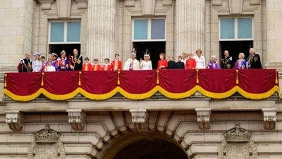 Buckingham Palace’s balcony room opens for tours (AFP) Buckingham Palace’s balcony room opens for tours (AFP)