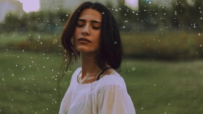With the right skincare routine, you can maintain healthy and glowing skin in monsoon. (Pexels) With the right skincare routine, you can maintain healthy and glowing skin in monsoon. (Pexels)