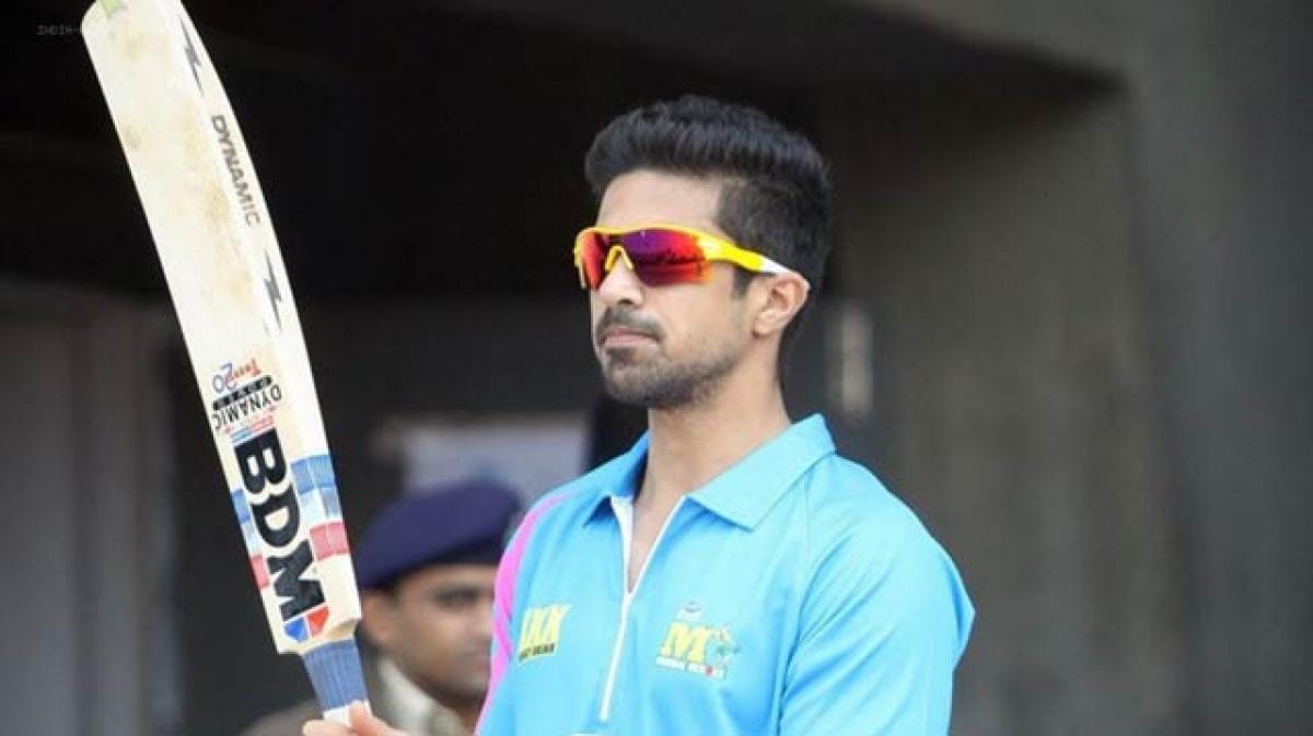 Saqib Saleem playing cricket