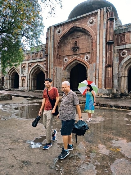 Members of a walking group set out on a photowalk at Jamali Kamali Mosque. (Photo: Sachin Bansal)
