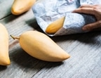 Wrap fruits and vegetables in paper bags(adobe stock) Wrap fruits and vegetables in paper bags(adobe stock)