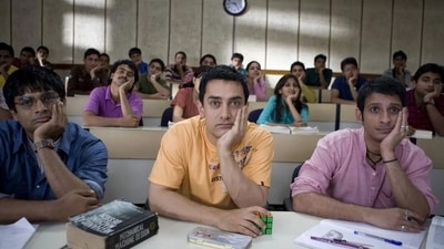 R Madhavan, Aamir Khan and Sharman Joshi in a still from 3 Idiots.