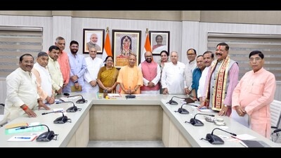 Elected representatives of Agra division with CM Yogi Aditya Nath in Lucknow on Friday. (HT Photo) Elected representatives of Agra division with CM Yogi Aditya Nath in Lucknow on Friday. (HT Photo)