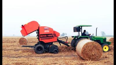 Out of Central government-funded ₹500 crore scheme for management of stubble, Punjab’s contribution will be ₹200 crore. Out of Central government-funded ₹500 crore scheme for management of stubble, Punjab’s contribution will be ₹200 crore.