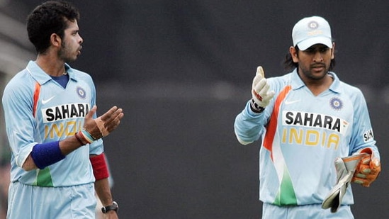 MS Dhoni and S Sreesanth during their playing days for Team India(Getty Images)