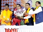 Union minister Nitin Gadkari being felicitated by Goa chief minister Pramod Sawant and Union minister of state Shripad Y. Naik during the BJP Goa state executive meeting, in Taleigao on Friday. (ANI) Union minister Nitin Gadkari being felicitated by Goa chief minister Pramod Sawant and Union minister of state Shripad Y. Naik during the BJP Goa state executive meeting, in Taleigao on Friday. (ANI)