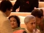 Shah Rukh Khan seen with Amitabh Bachchan and Jaya Bachchan at Ambani wedding. Shah Rukh Khan seen with Amitabh Bachchan and Jaya Bachchan at Ambani wedding.