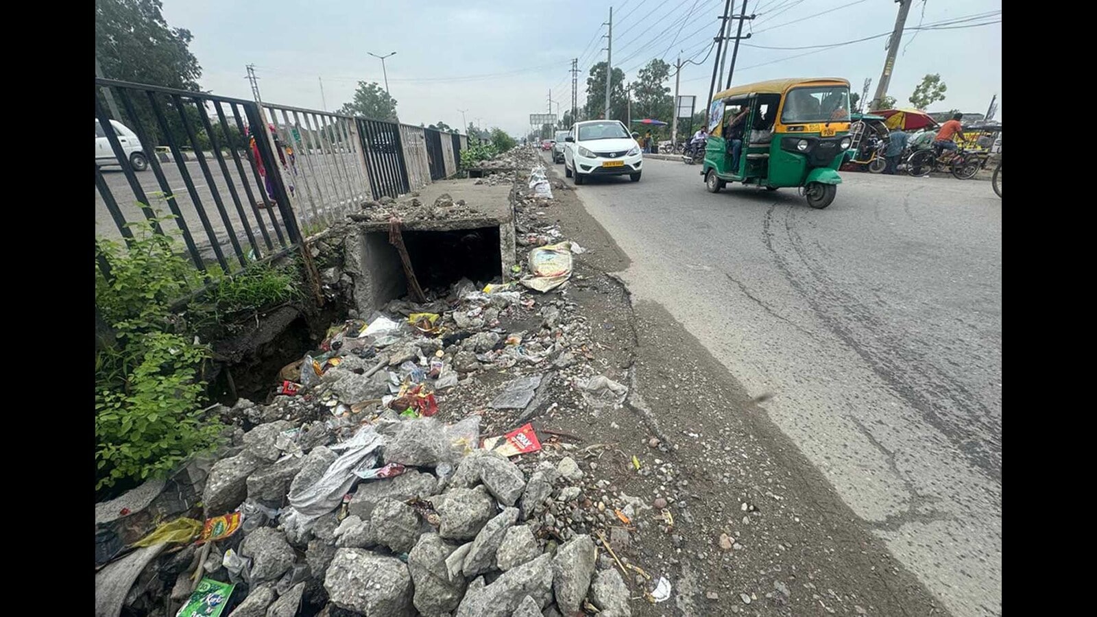 Damaged, uncovered storm sewers on NH 44 a safety risk: Locals