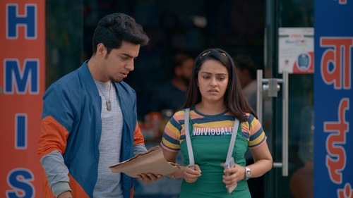 Gagan Arora and Apoorva Arora in College Romance Gagan Arora and Apoorva Arora in College Romance
