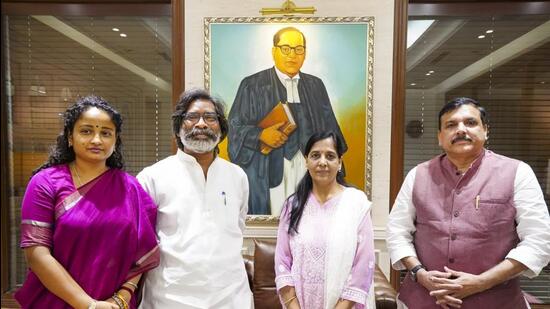 Jharkhand CM Hemant Soren with his wife Kalpana Soren, Delhi CM Arvind Kejriwal’s wife Sunita Kejriwal and AAP Rajya Sabha MP Sanjay Singh, in Delhi, on Saturday. (PTI)