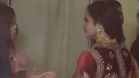 Aishwarya Rai, Rekha greet each other while entering Anant Ambani, Radhika Merchant's wedding. Watch