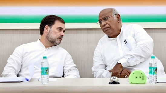 Leader of Opposition in Lok Sabha and Congress leader Rahul Gandhi with party president Mallikarjun Kharge. (AICC)