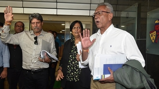 Kapil Dev (L) and Anshuman Gaekwad (R) were part of the Cricket Advisory Committee in 2019(Getty)