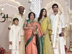 Rajinikanth arrived with his whole family to attend the wedding, which included wife Latha Rajinikanth, daughter Soundarya Rajinikanth, and son-in-law Vishagan Vanangamudi. Rajinikanth arrived with his whole family to attend the wedding, which included wife Latha Rajinikanth, daughter Soundarya Rajinikanth, and son-in-law Vishagan Vanangamudi.