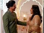 Shah Rukh Khan-Gauri Khan were seen chatting during Anant-Radhika's pheras. Shah Rukh Khan-Gauri Khan were seen chatting during Anant-Radhika's pheras.