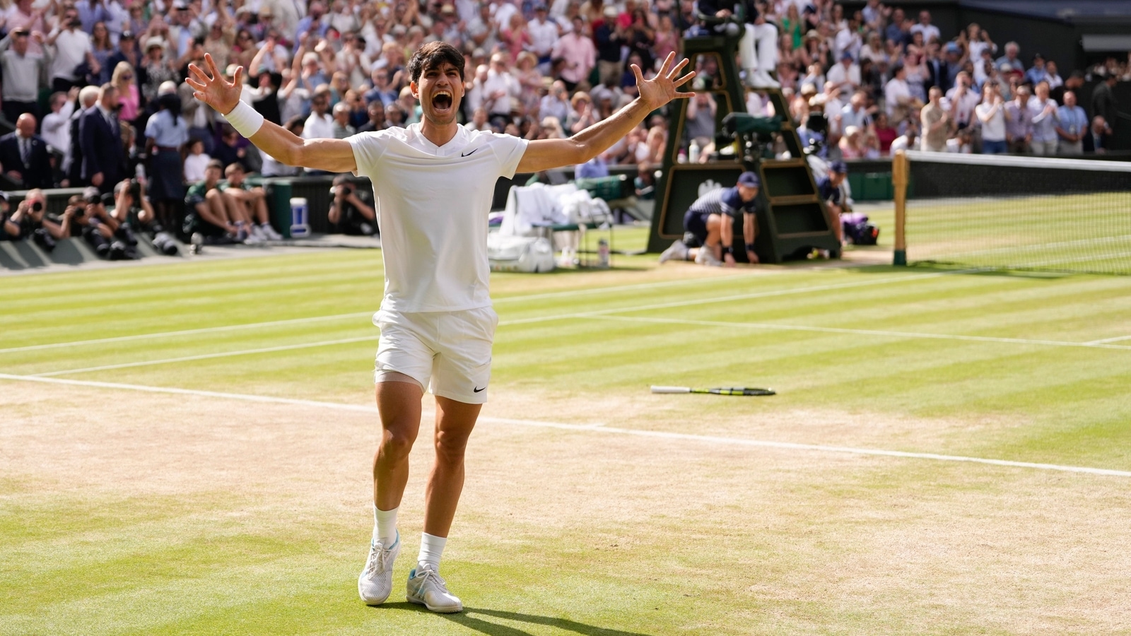 Novak Djokovic vs Carlos Alcaraz, Wimbledon 2024 final Live updates: Djokovic looks to take early edge in mega clash