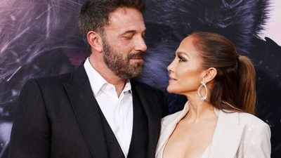 Ben Affleck ‘very protective’ of Jennifer Lopez but their marriage has been over for months, report claims (Photo by Michael Tran / AFP) (AFP) Ben Affleck ‘very protective’ of Jennifer Lopez but their marriage has been over for months, report claims (Photo by Michael Tran / AFP) (AFP)