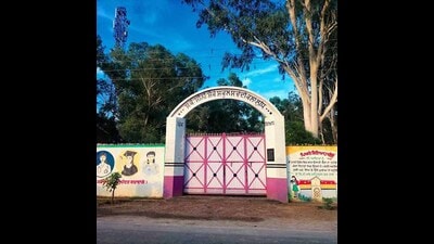 School in Sowaddi Kalan and Jhoraran have been renamed as Swatantarta Sangrami Giani Bir Singh Government Girls Senior Secondary School. (HT Photo) School in Sowaddi Kalan and Jhoraran have been renamed as Swatantarta Sangrami Giani Bir Singh Government Girls Senior Secondary School. (HT Photo)