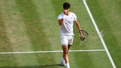 Carlos Alcaraz was quite effective with his services and he also showcased some brilliant skills with the forehand to pin Djokovic down. (REUTERS)