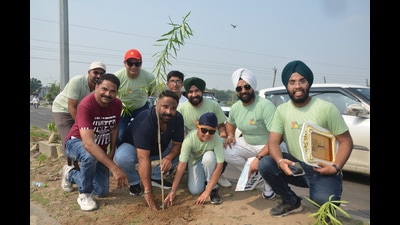Volunteers of Sambhav Foundation during the tree plantation drive in Ludhiana to mark 10th anniversary of earth hour in Ludhiana on Sunday. (Gurpreet Singh/HT) Volunteers of Sambhav Foundation during the tree plantation drive in Ludhiana to mark 10th anniversary of earth hour in Ludhiana on Sunday. (Gurpreet Singh/HT)