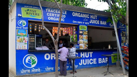 Dilip Kumar, who runs the kiosk, acknowledged selling other products, while also saying that he knew that he wasn’t allowed to by rule. He, however, also said that he’d stop selling other products now. (Manish/HT)