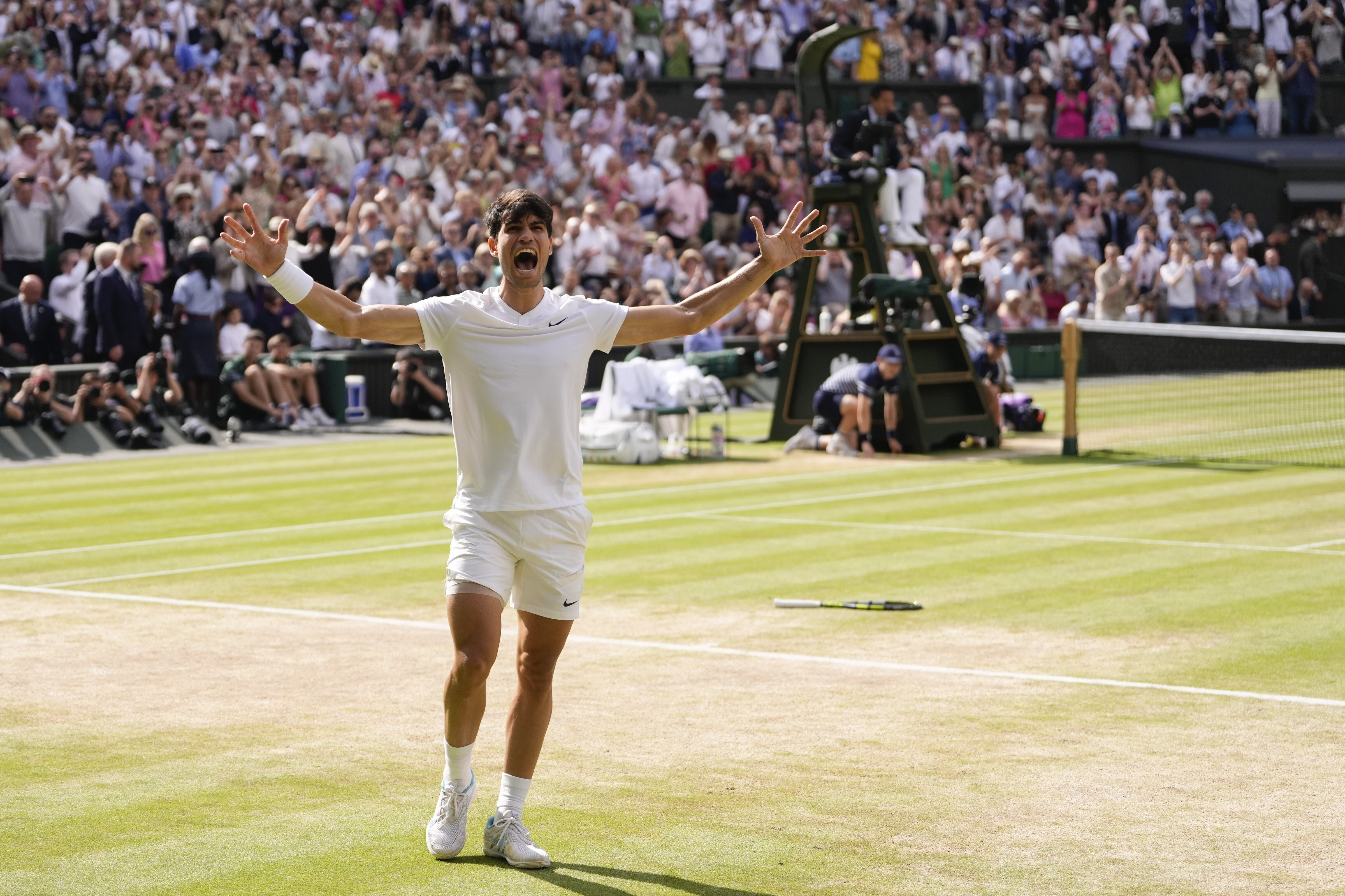 Wimbledon 2024 LIVE Tennis result as sensational Carlos Alcaraz