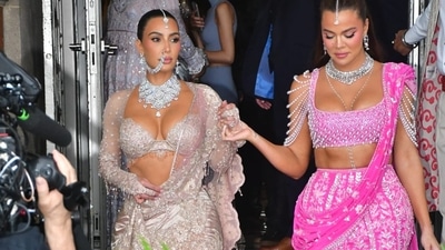 Kim Kardashian and Khloe Kardashian ready for day 2. Kim Kardashian and Khloe Kardashian ready for day 2.
