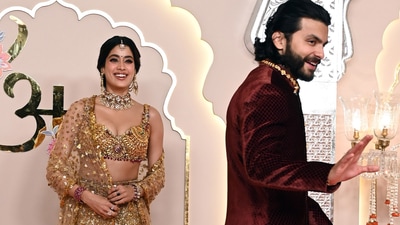 Janhvi Kapoor and Shikhar Pahariya at Anant Ambani, Radhika Merchant's wedding. Janhvi Kapoor and Shikhar Pahariya at Anant Ambani, Radhika Merchant's wedding.