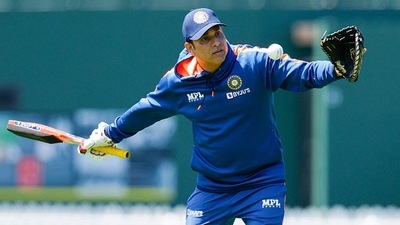 VVS Laxman debuted a famous dressing room practice with the youngsters. (Getty)