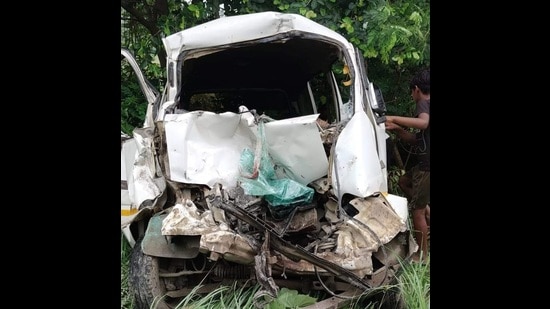 Damaged school van in Kasganj after the accident on Monday (HT Photo)