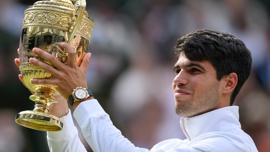 Carlos Alcaraz crushed Novak Djokovic in straight sets to defend his Wimbledon crown.