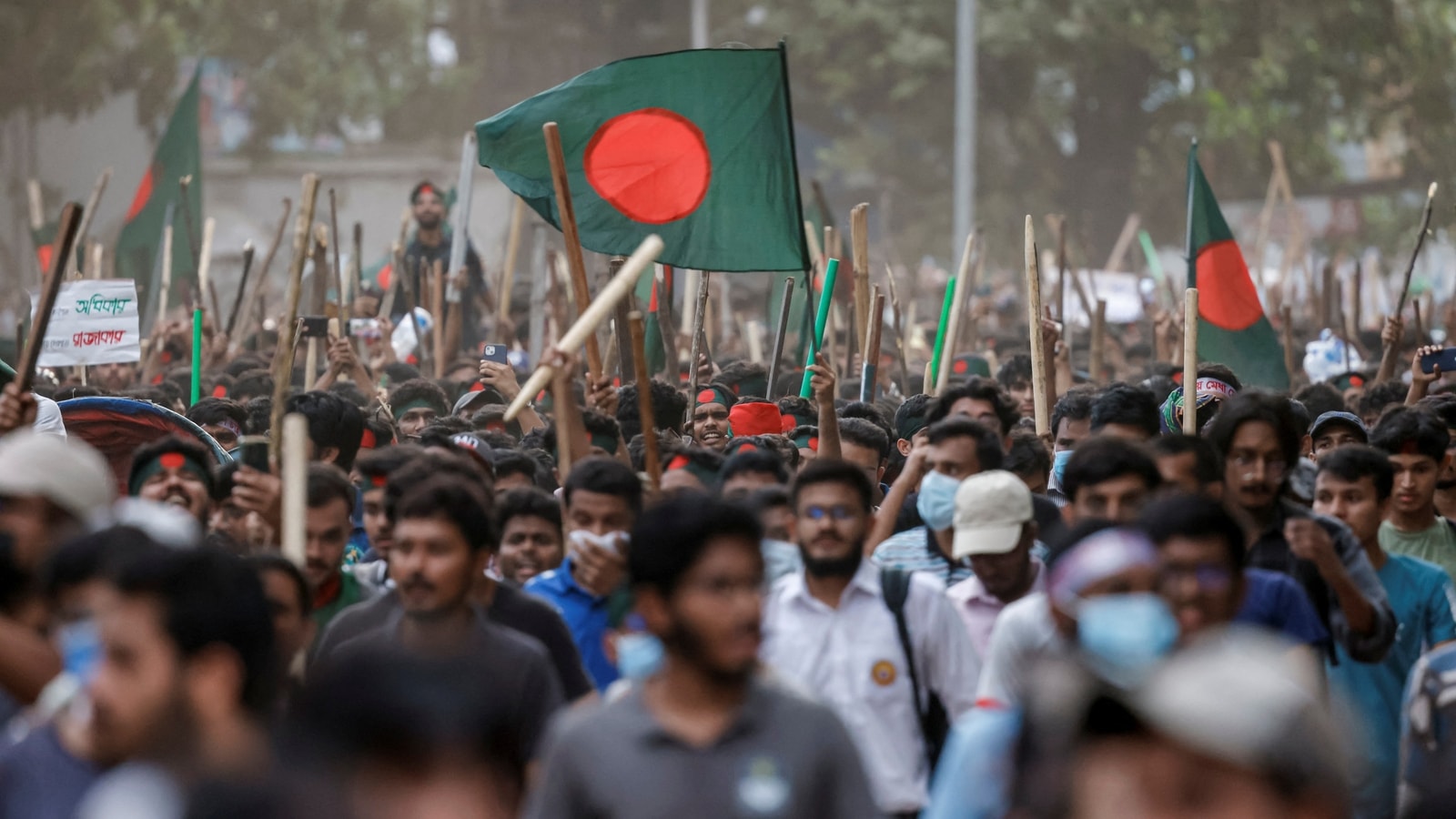 5 Killed, Dozens Injured In Bangladesh In Clashes Over Government Jobs ...