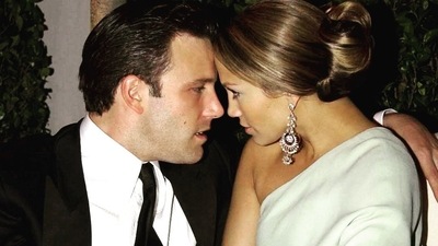 An old photograph of Ben Affleck and  Jennifer Lopez from when they were engaged. (Instagram)