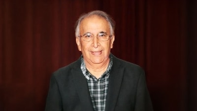 Under Subhash Dandekar, the company was renamed as Camlin and diversified from stationary items to art products Under Subhash Dandekar, the company was renamed as Camlin and diversified from stationary items to art products
