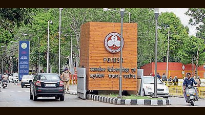 The establishment branch at the PGIMER has proposed using a ‘restricted tender’ process to quickly hire consultants for addressing urgent fire safety issues. (HT File) The establishment branch at the PGIMER has proposed using a ‘restricted tender’ process to quickly hire consultants for addressing urgent fire safety issues. (HT File)