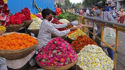 The move to regulate the flower business would lead to providing shops for the wholesale traders and creation of facilities in the agriculture produce market in Ayodhya. (Pic for representation) The move to regulate the flower business would lead to providing shops for the wholesale traders and creation of facilities in the agriculture produce market in Ayodhya. (Pic for representation)